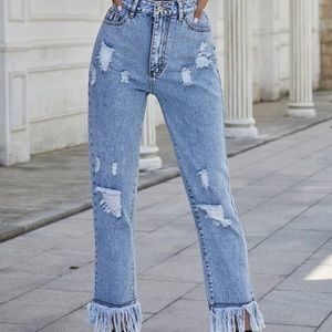 Distressed, high waisted, frayed jeans